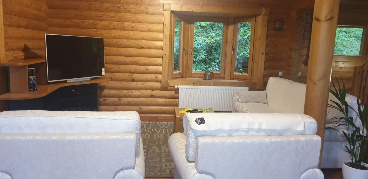Cosy Spacious Wooden Chalet Na Hrib Stiska Vas Exterior photo
